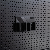 FX005 - Supporto a parete 3D per batterie da 18V